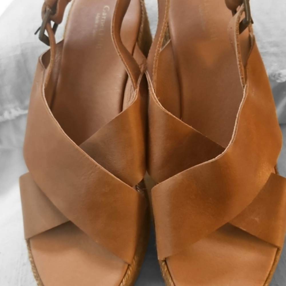 Gorgeous leather flatform espadrille in warm tan.Size 10. Made in Spain. New!